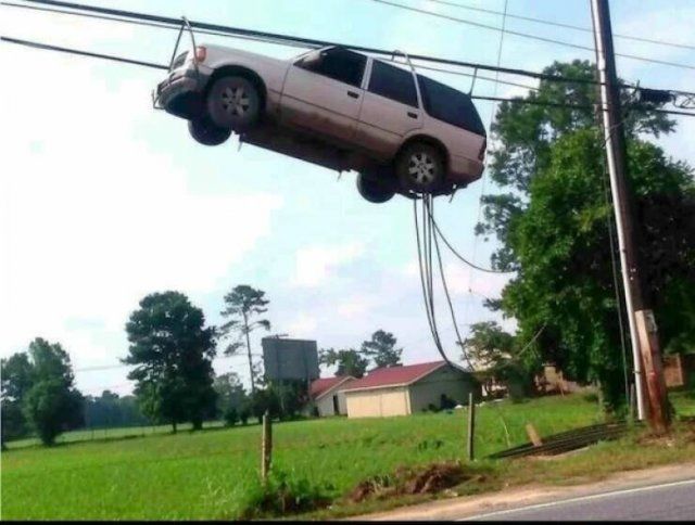 What Is Going On Here? (19 pics)