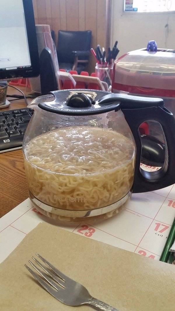 Cool And Hilarious Work Photos (21 pics)