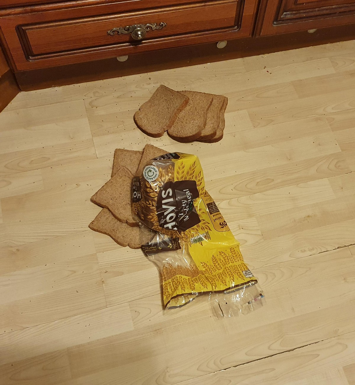 Bad Days Happen (27 pics)