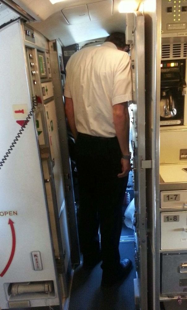 Problems Of Tall People (21 pics)