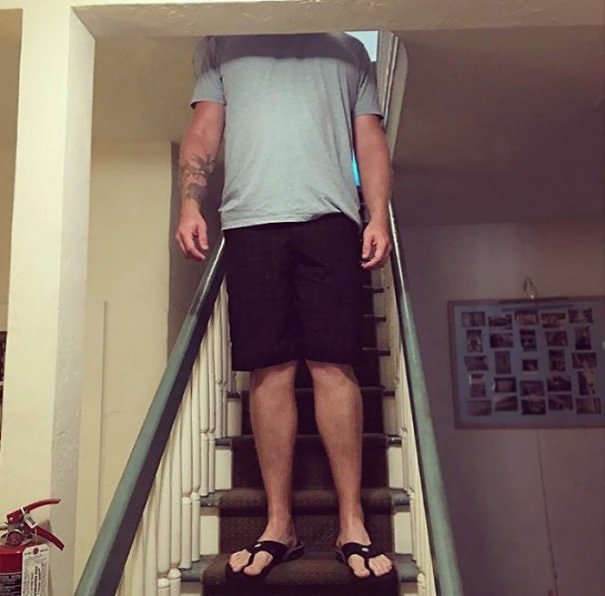 Problems Of Tall People (21 pics)
