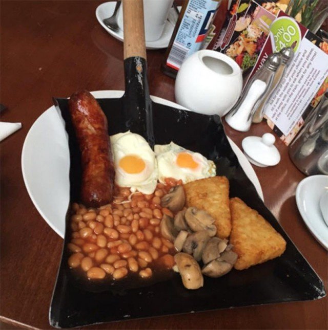 Weird Food Serving (18 pics)