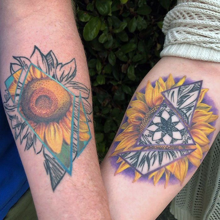 Unusual Couple Tattoos (21 pics)
