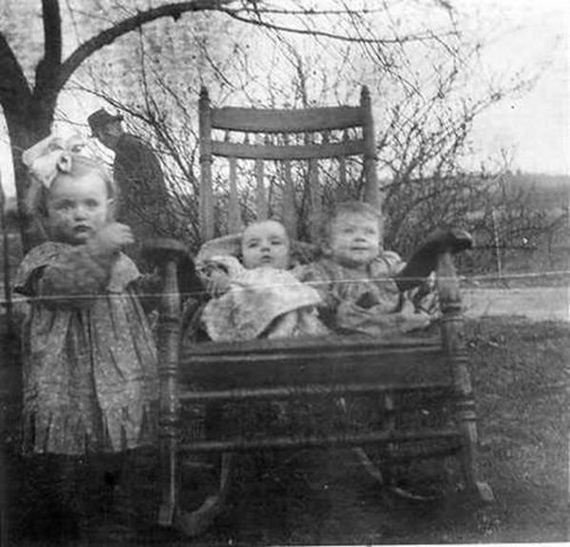 Creepy Photos (22 pics)