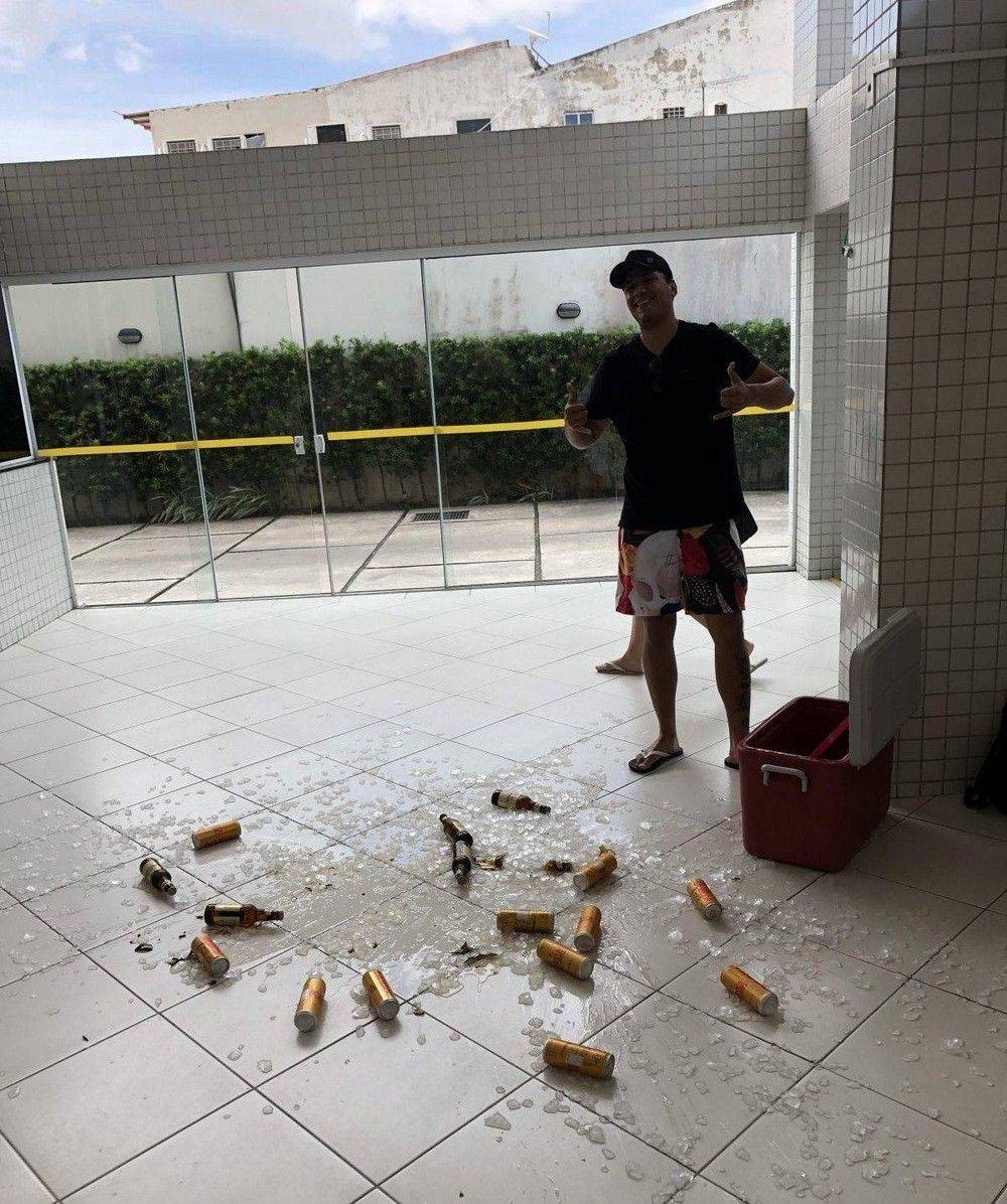 Bad Days Happen (27 pics)