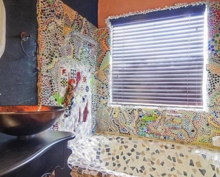 Weird Interiors (18 pics)