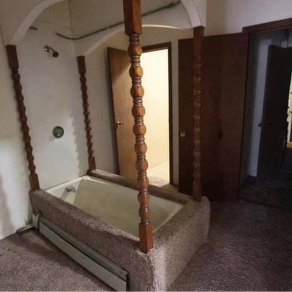 Weird Interiors (18 pics)