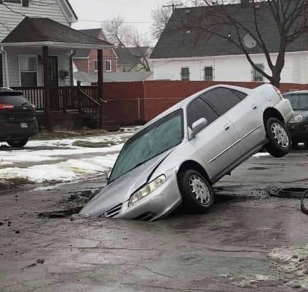 Bad Days Happen (27 pics)