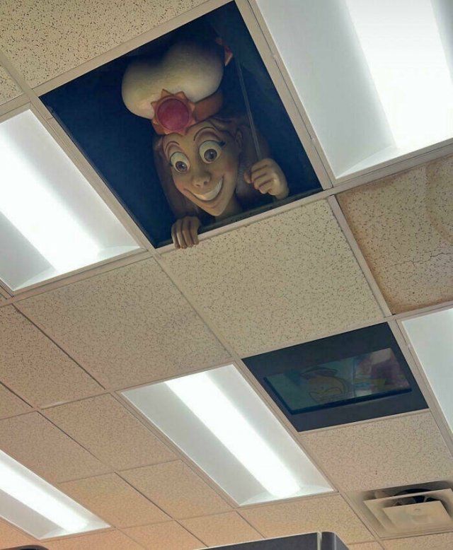 Creepy Moments (24 pics)