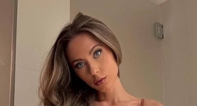 Cute Girls (29 pics)
