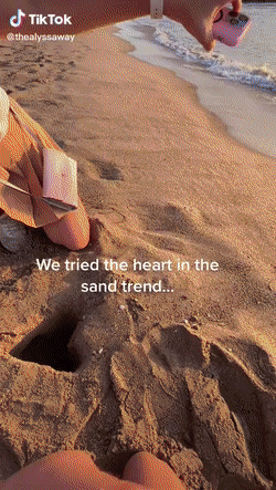 Acid GIFs, May 16 (25 gifs) Acid GIFs, May 16 (25 gifs)