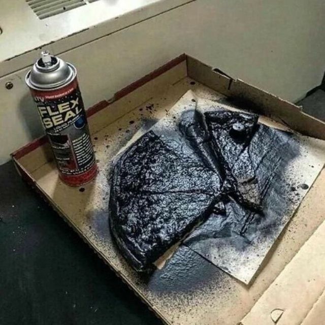 What Is Going On Here? (24 pics)
