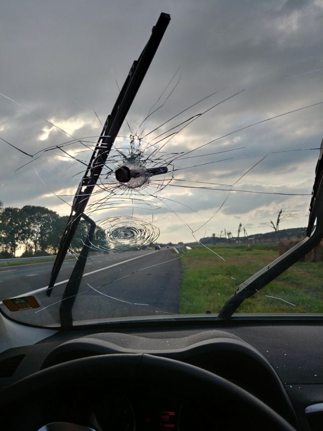 Bad Days Happen (23 pics)