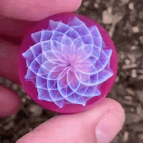 Acid GIFs, May 19 (25 gifs) Acid GIFs, May 19 (25 gifs)
