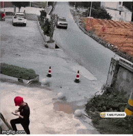 Acid GIFs, May 19 (25 gifs) Acid GIFs, May 19 (25 gifs)