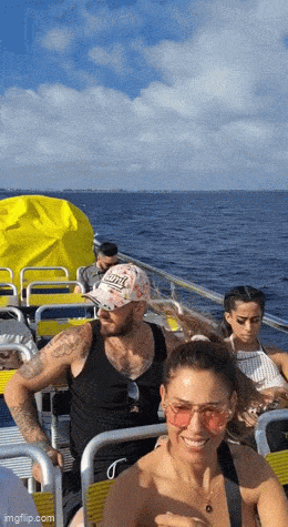 Acid GIFs, May 20 (25 gifs) Acid GIFs, May 20 (25 gifs)