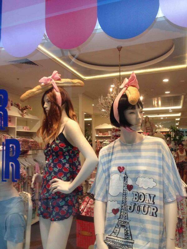 Strange Clothes (15 pics)