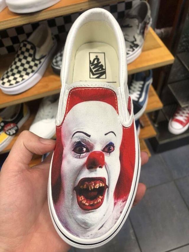 Strange Clothes (15 pics)
