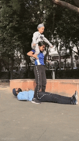 Acid GIFs, May 21 (25 gifs) Acid GIFs, May 21 (25 gifs)