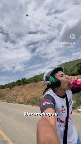 Acid GIFs, May 21 (25 gifs) Acid GIFs, May 21 (25 gifs)