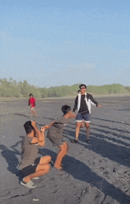 Acid GIFs, May 21 (25 gifs) Acid GIFs, May 21 (25 gifs)