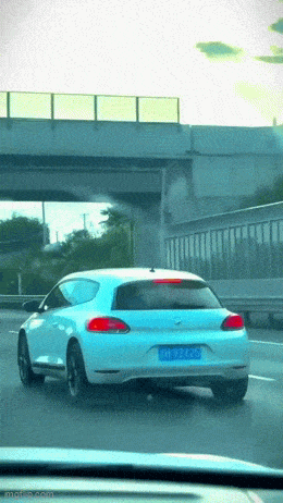 Acid GIFs, May 23 (25 gifs) Acid GIFs, May 23 (25 gifs)