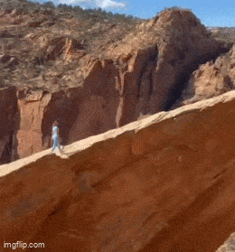 Acid GIFs, May 27 (25 gifs)
