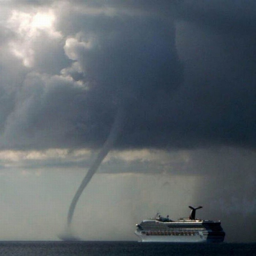 Bad Days Happen (27 pics)