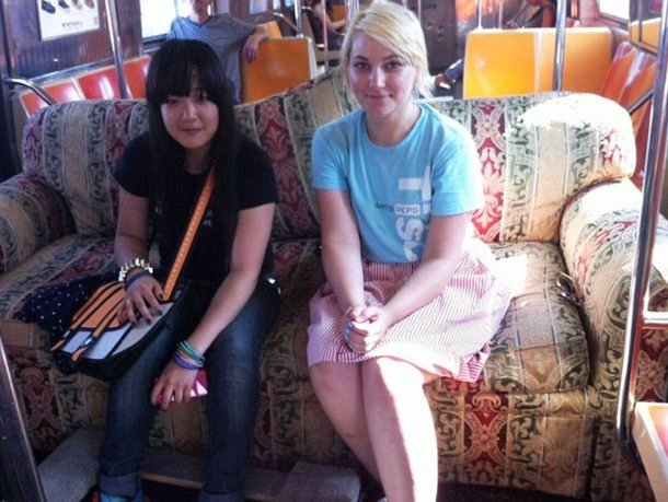 Strange People In The Subway (21 pics)
