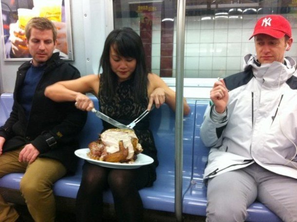 Strange People In The Subway (21 pics)