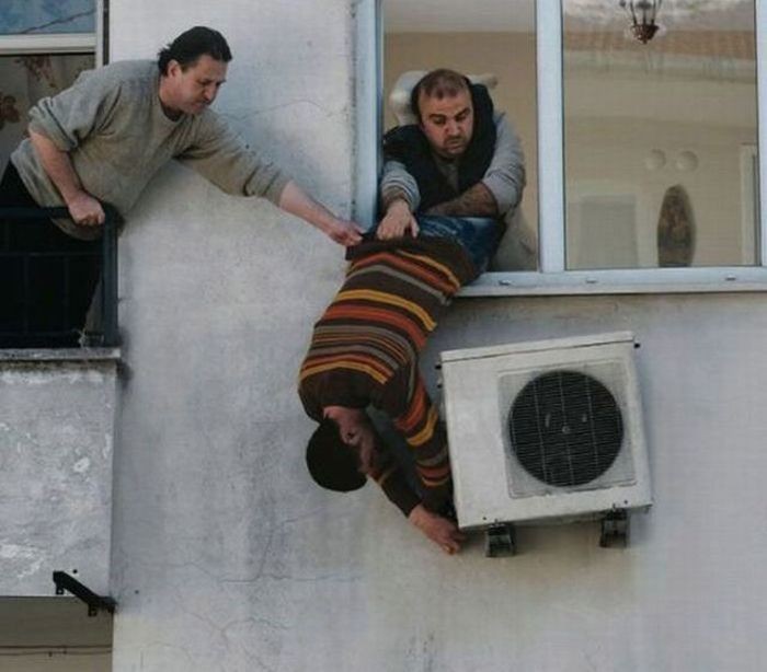 They Don't Care About Safety (23 pics)