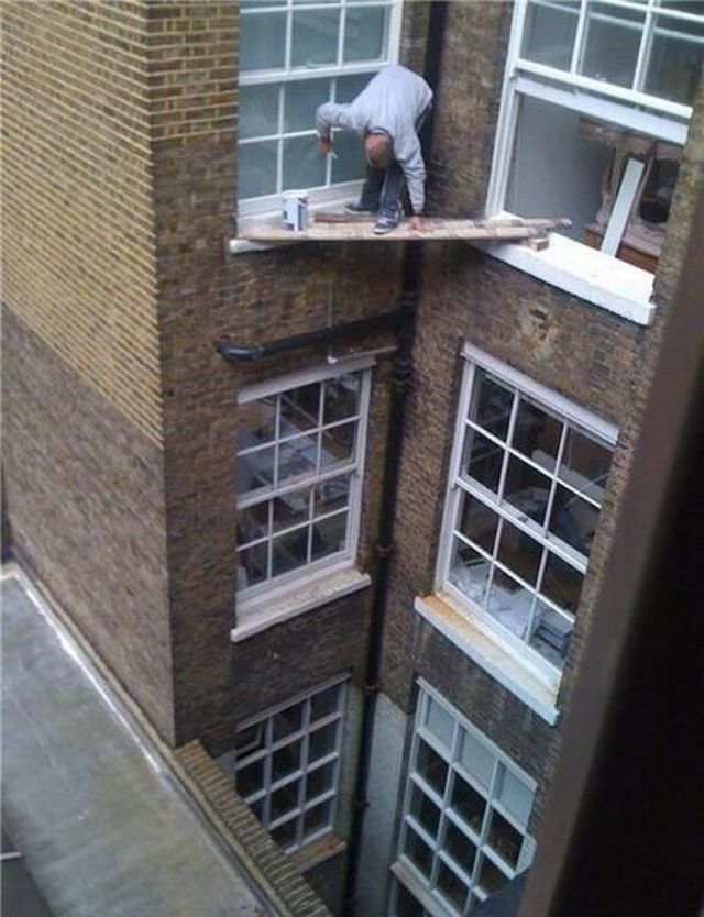 They Don't Care About Safety (23 pics)