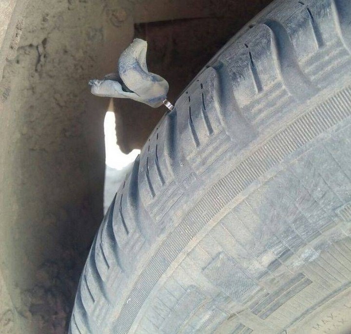 Bad Days Happen (22 pics)