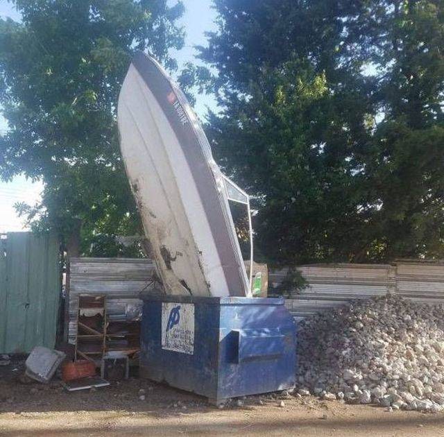 Bad Days Happen (22 pics)