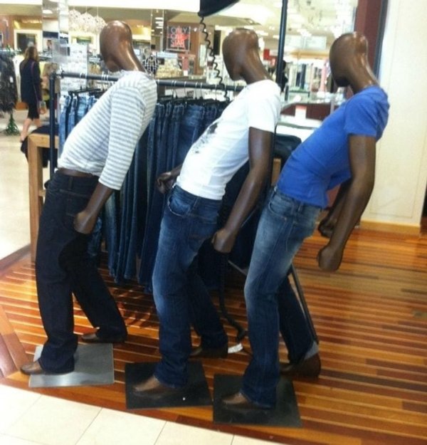 Scary Mannequins (16 pics)