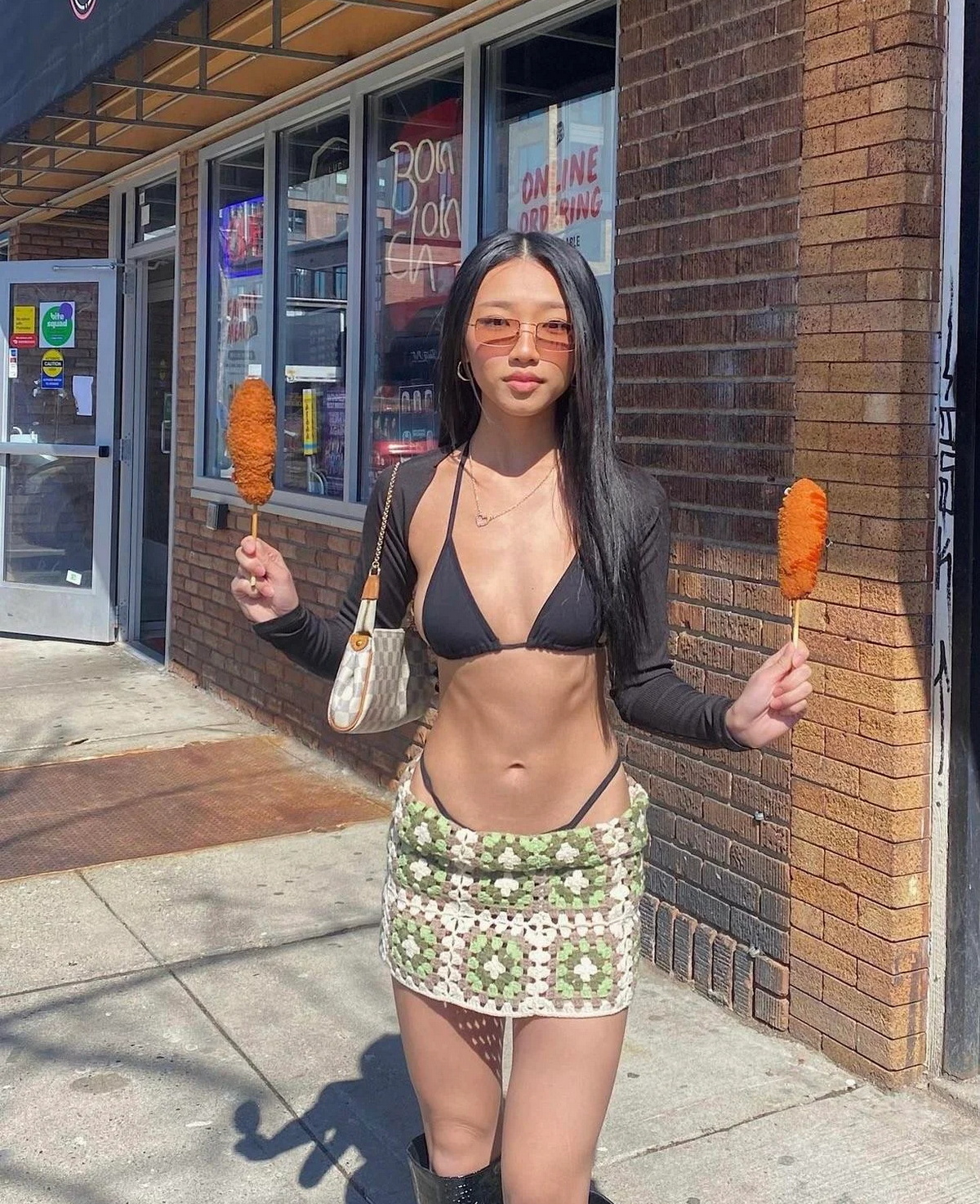 Asian Girls (25 pics)