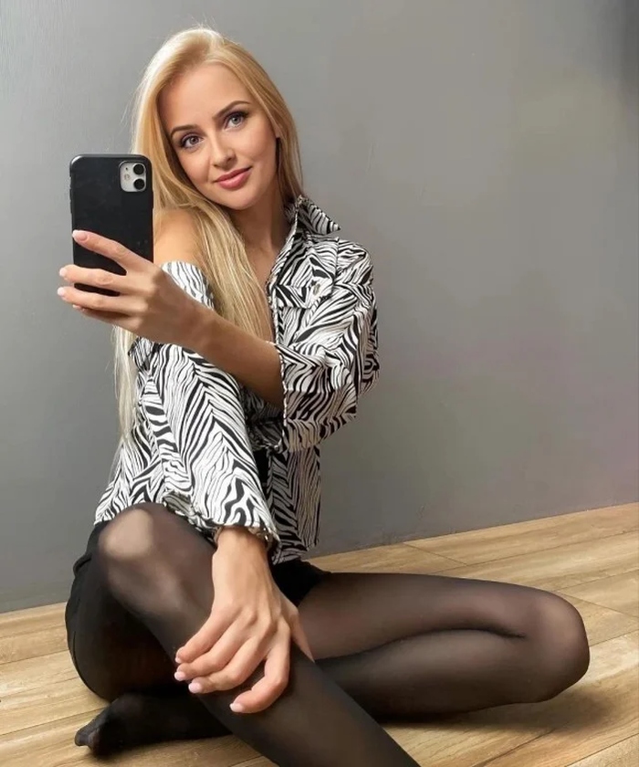 Girls In Stockings (25 pics)