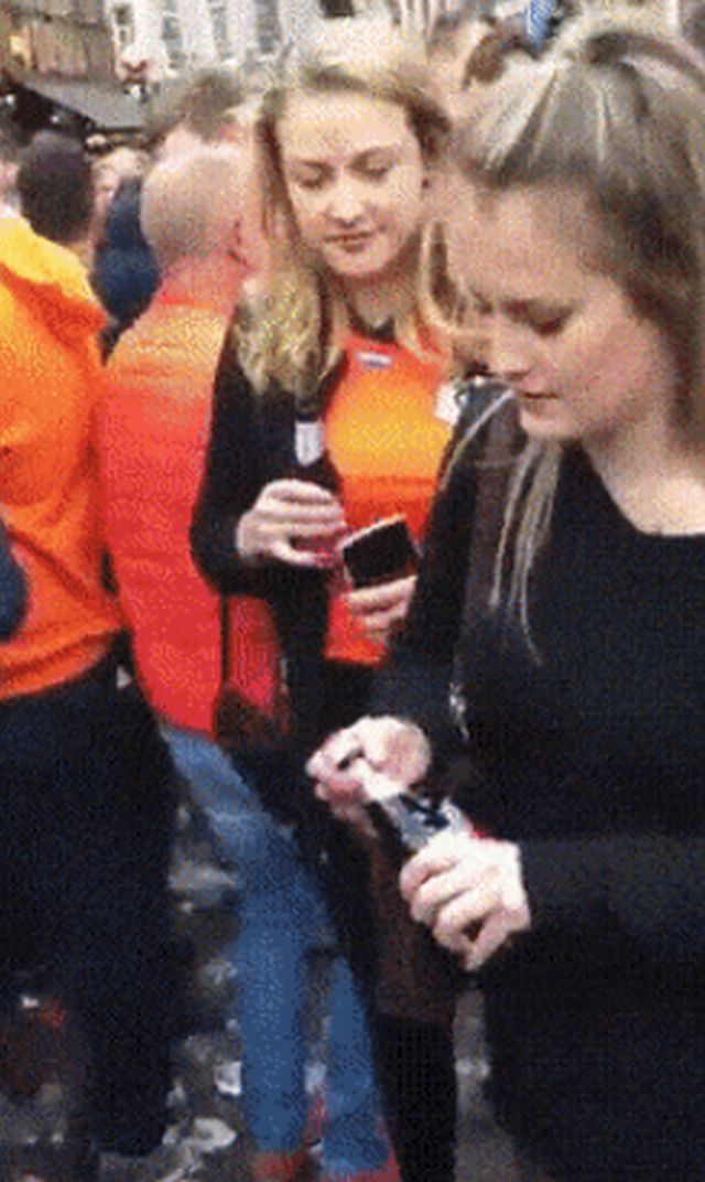Acid GIFs, June 2 (25 gifs)