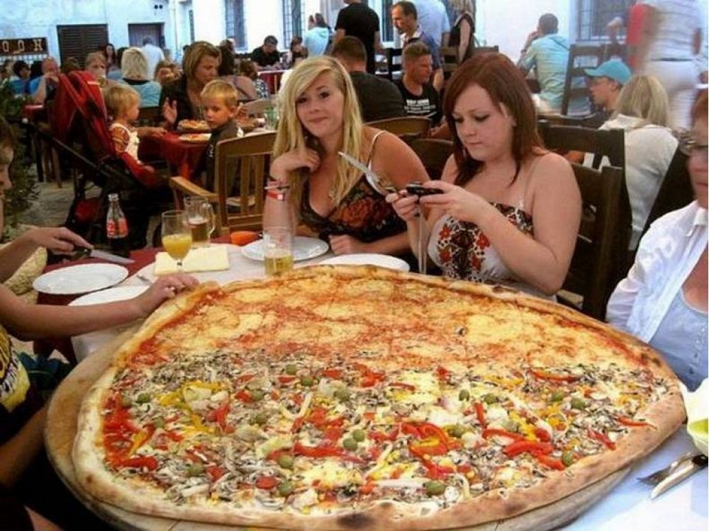Giant Things (17 pics)