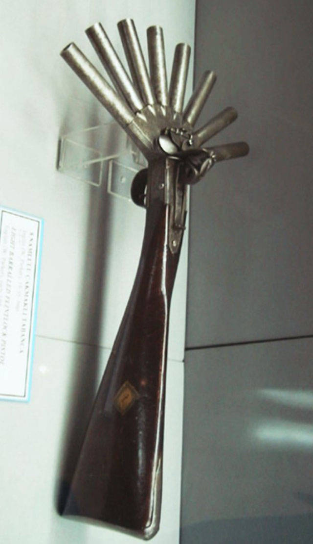 Crazy Weapons (23 pics)