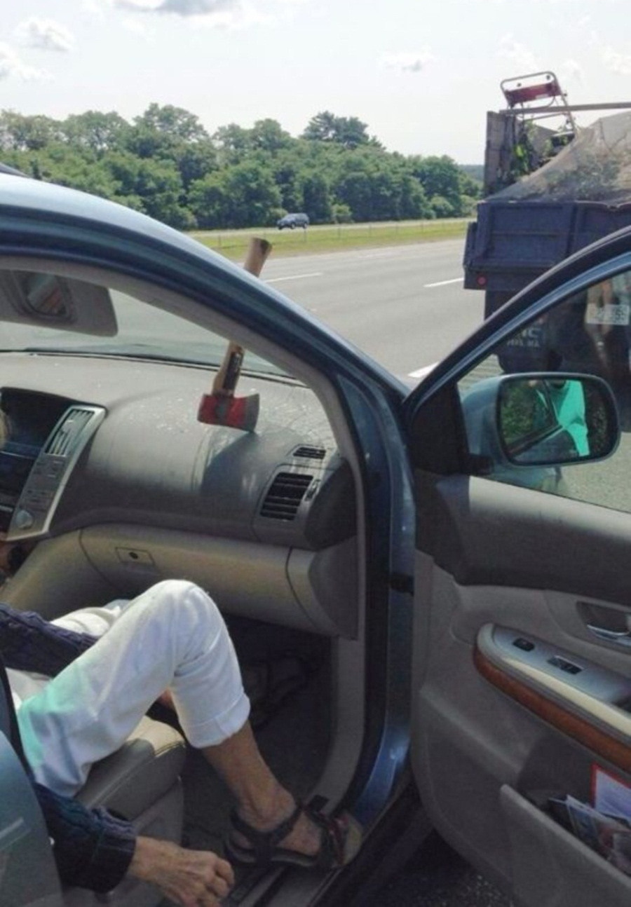Bad Days Happen (20 pics)
