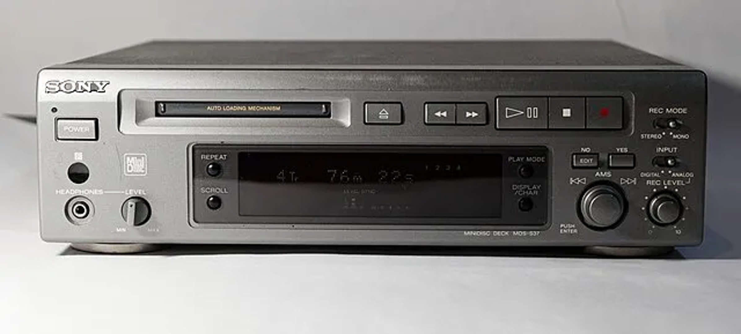 Cool Gadgets From The Past (23 pics)