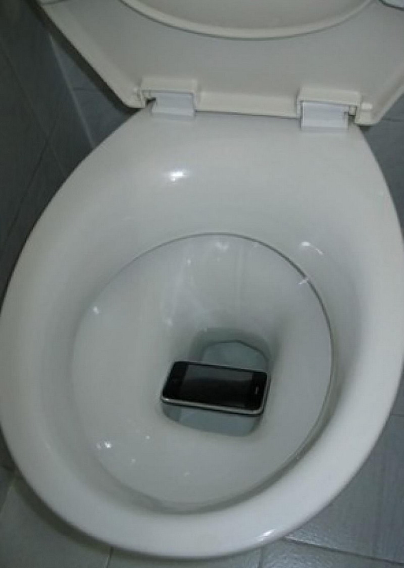 Bad Days Happen (23 pics)