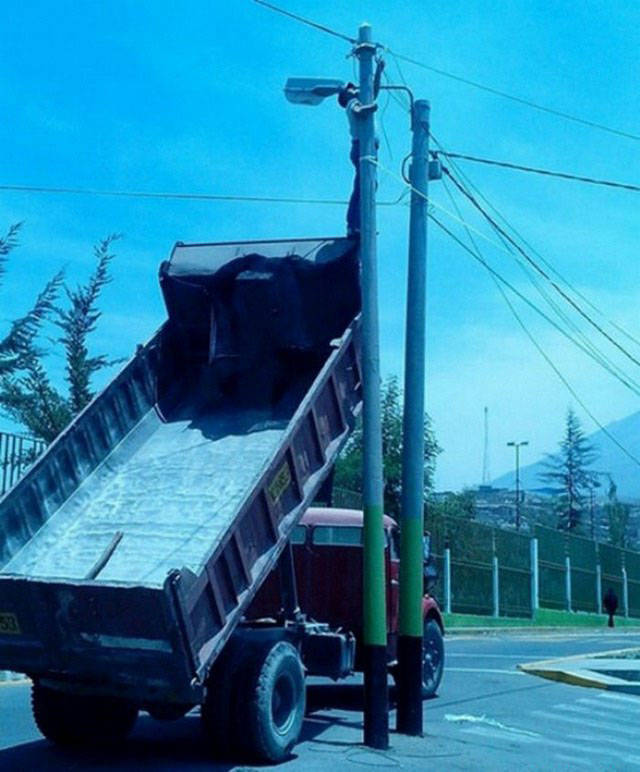 They Don't Care About Safety (23 pics)