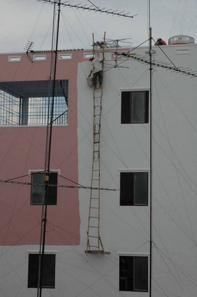 They Don't Care About Safety (23 pics)