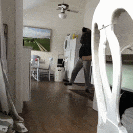 Acid GIFs, June 9 (25 gifs) Acid GIFs, June 9 (25 gifs)