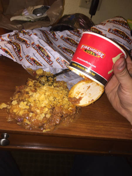 Bad Days Happen (23 pics)