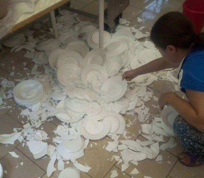Bad Days Happen (27 pics)