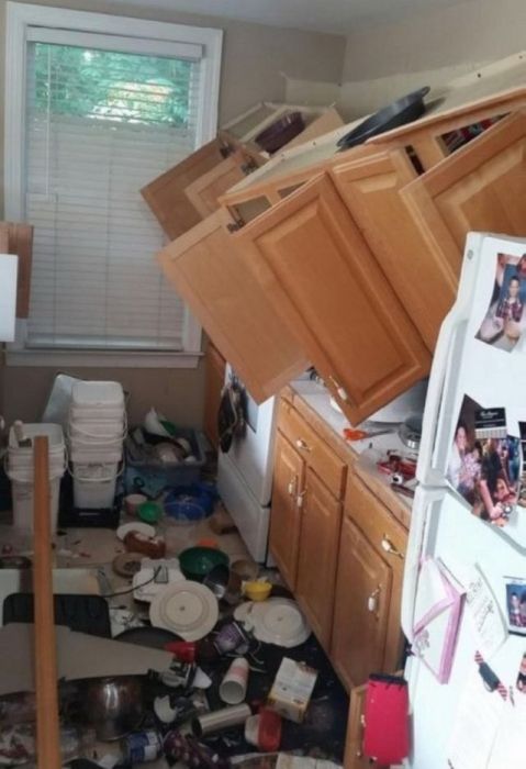 Bad Days Happen (27 pics)
