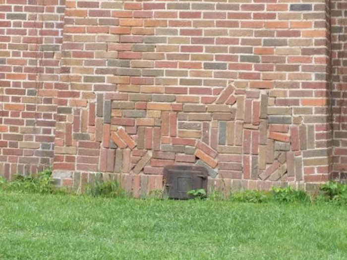 Failed Constructions (23 pics)